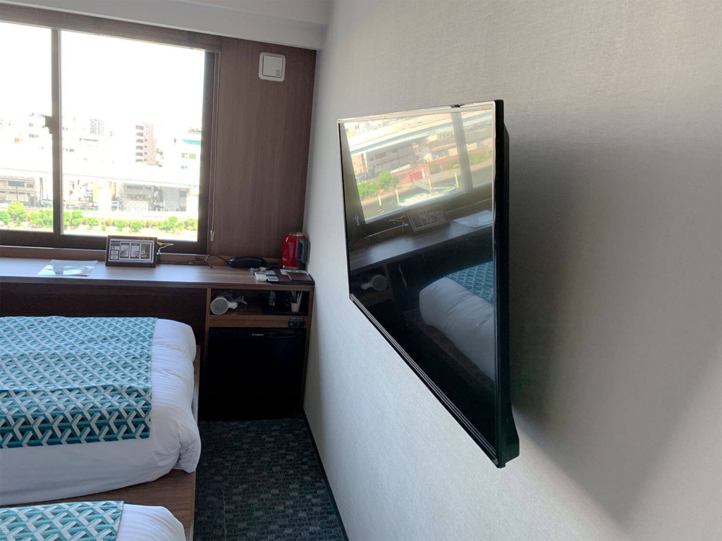 ホテルアマネク浅草駅前の部屋のテレビ